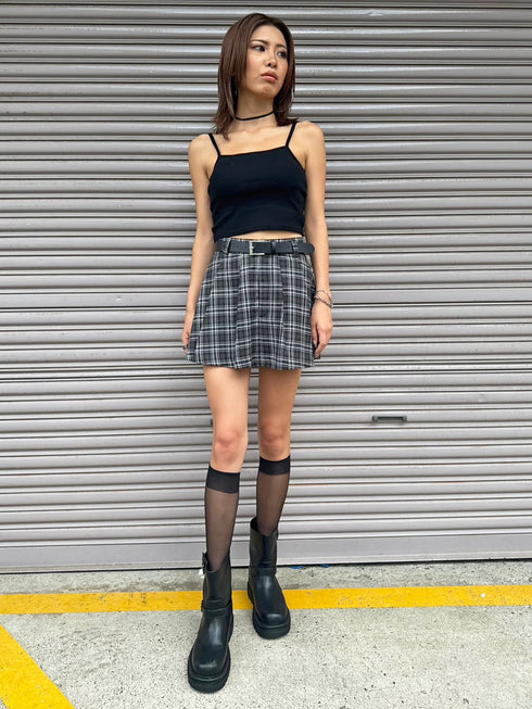 フェイクレザーベルト付プリーツスカート